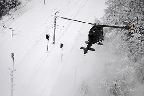 Schnee Neuerliche Stromausfälle Bundesheer hilft Nassfeld Hubschrauber