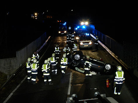 Verkehrsunfall Villach Pkw Überschlag
