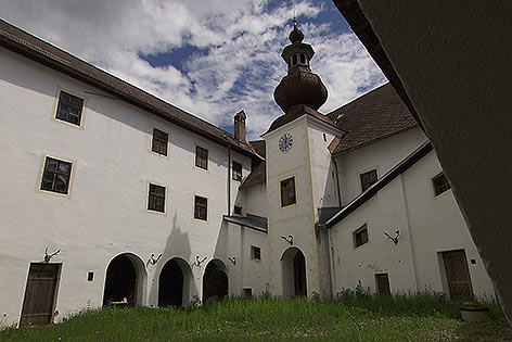 Schloss Grades