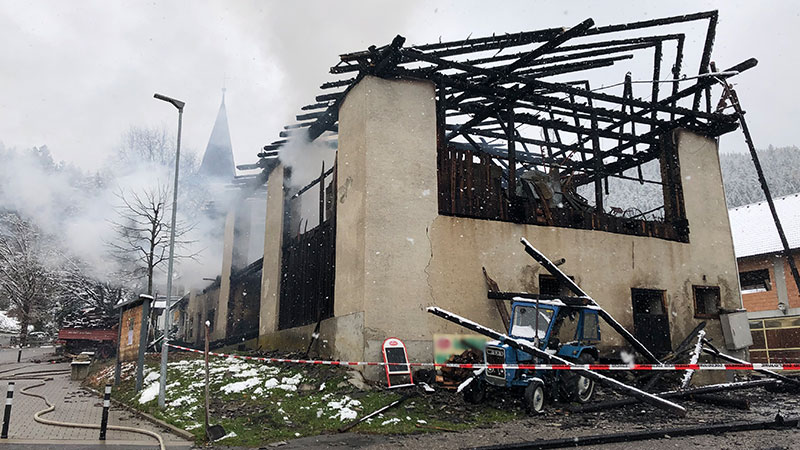 Brand Wirtschaftsgebäude Umberg Wernberg Verdacht Brandstiftung